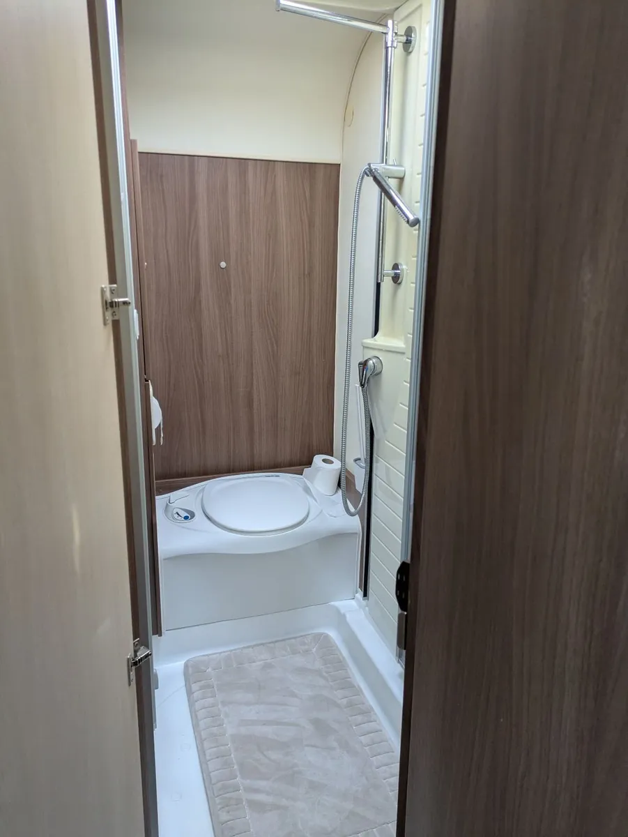 Burstner Ixeo IT 664 2015 Motor Home - Image 3