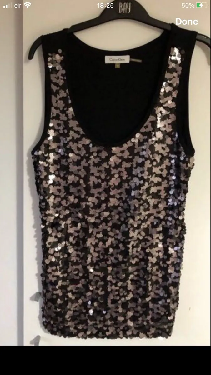 Ladies Calvin Klein top size M €10 - Image 1
