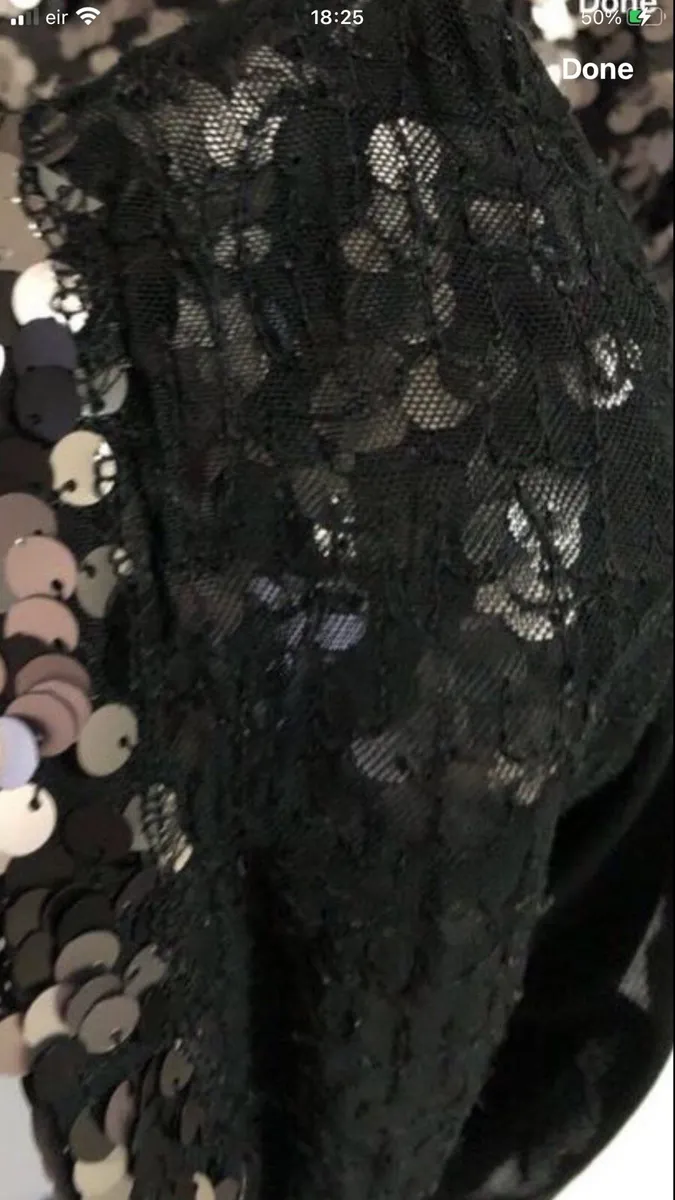 Ladies Calvin Klein top size M €10 - Image 3