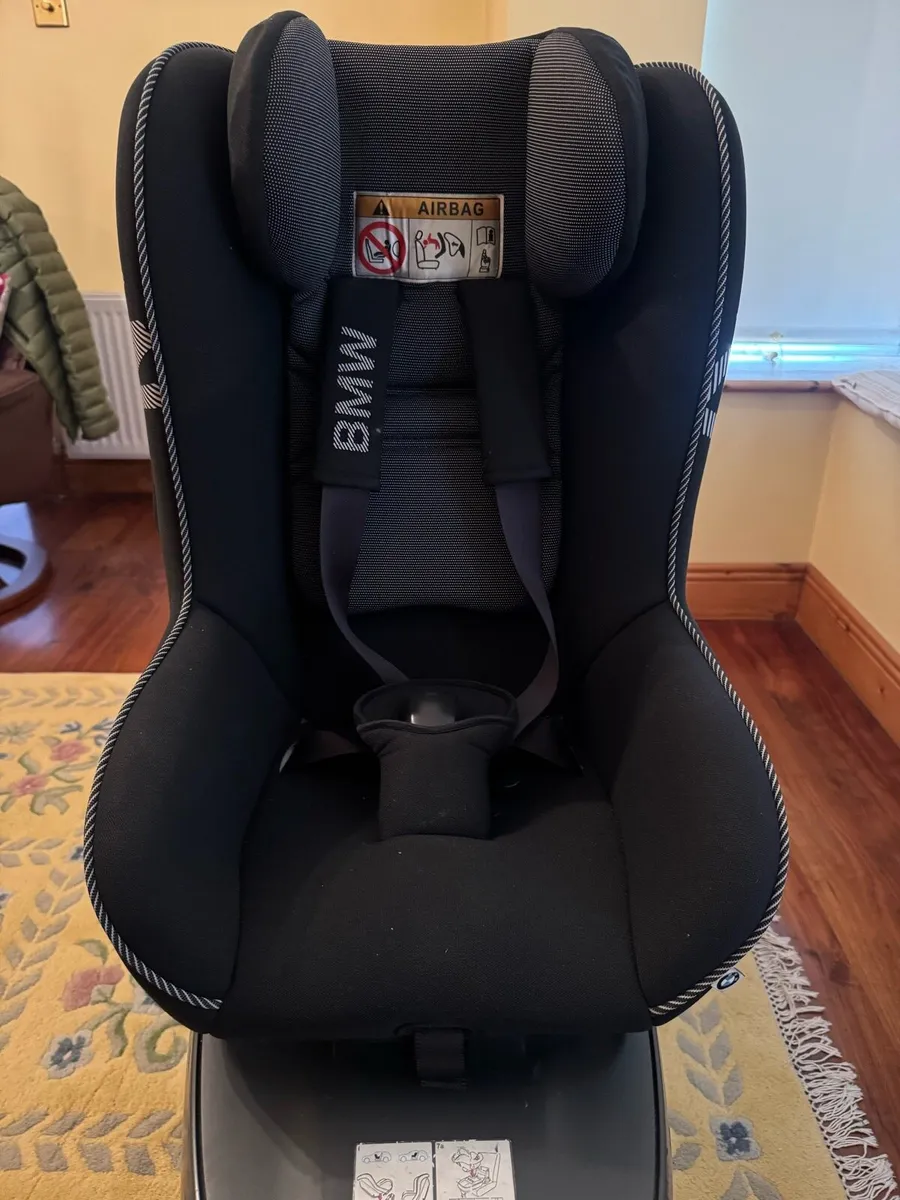 BMW car seat - Image 1