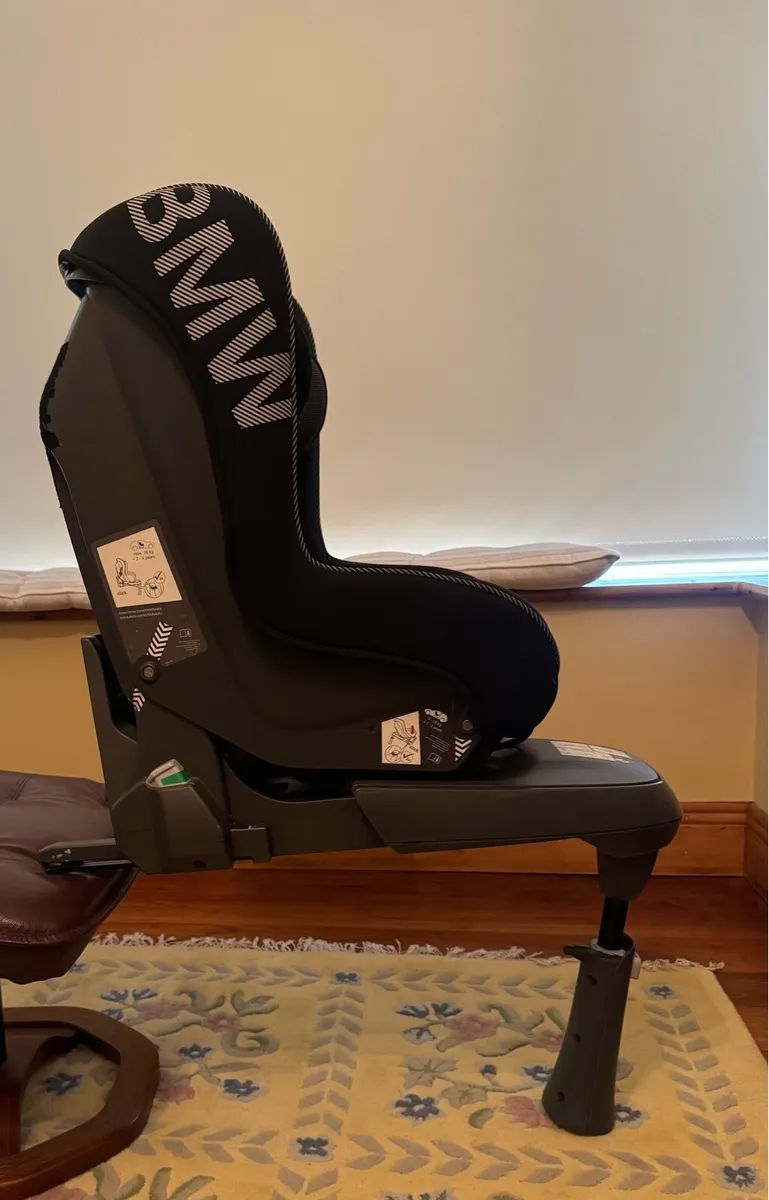 BMW car seat - Image 3