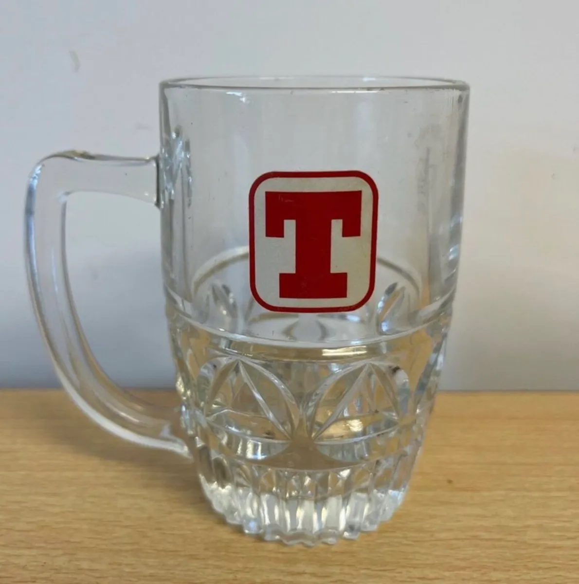 Tenants Larger Vintage Half Pint Glass