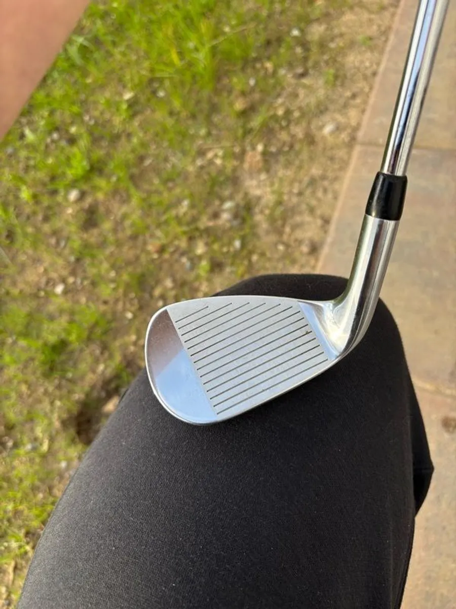 Titleist T350 irons - Image 2