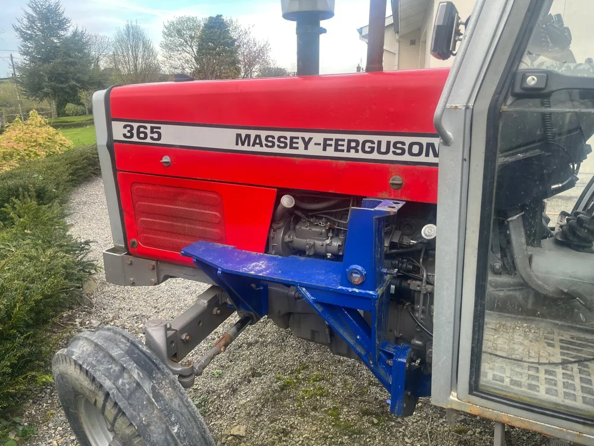 Massey Ferguson 365 Tractor - Image 4