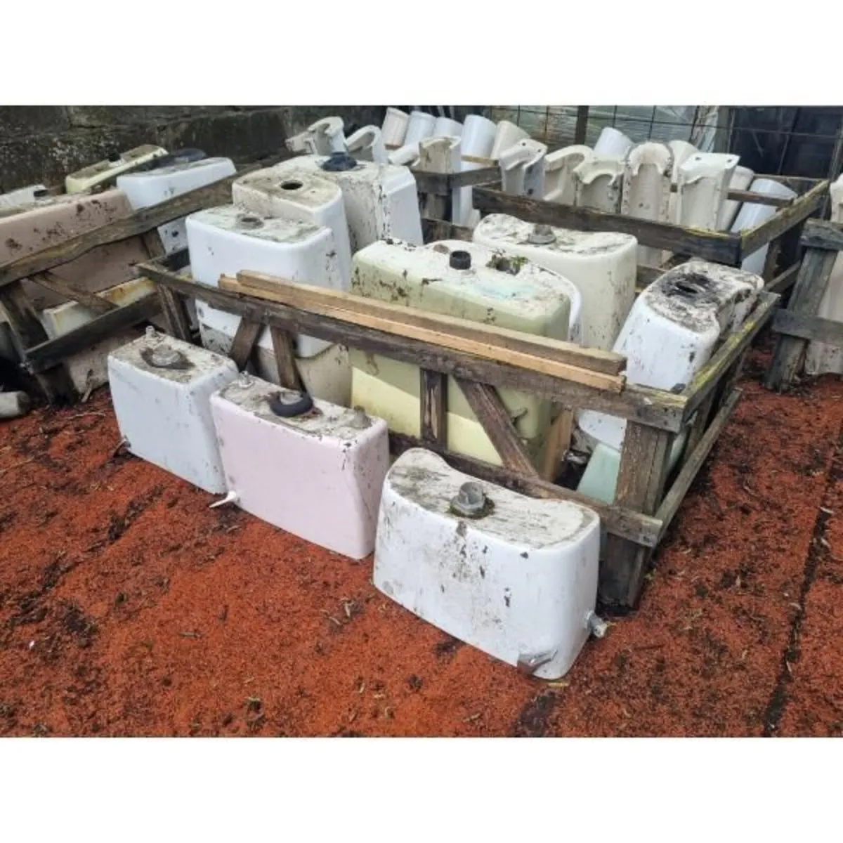 Sinks and Toilet Bowls - Image 3