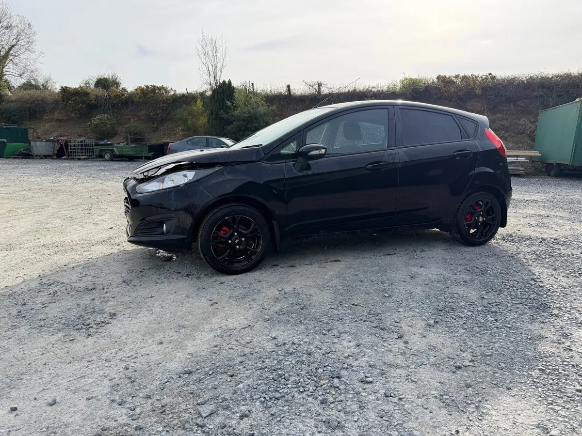 2015 ford fiesta 1.2 petrol - Image 1