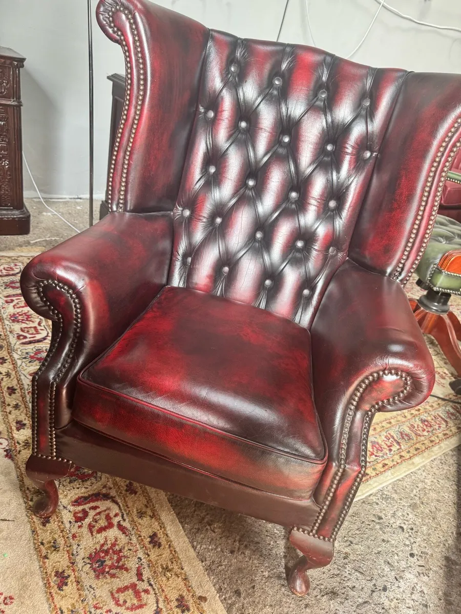 Chesterfield oxblood armchair+anne queen armchair - Image 1