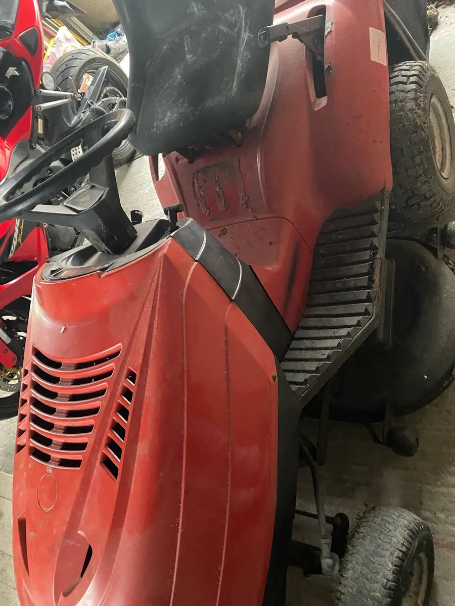 Castle garden lawnmower - Image 2