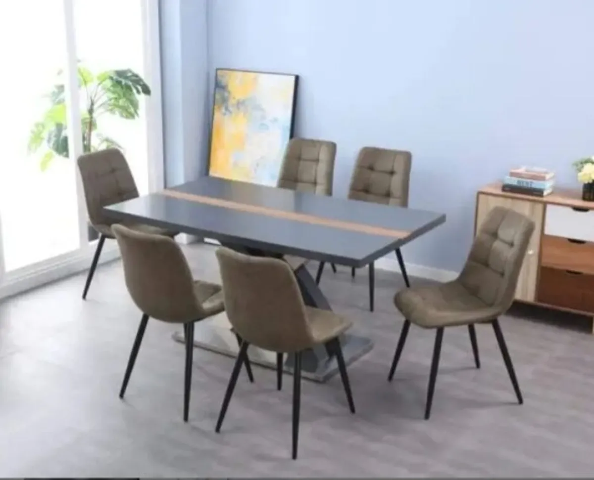 Detroit Dining Set - Image 1
