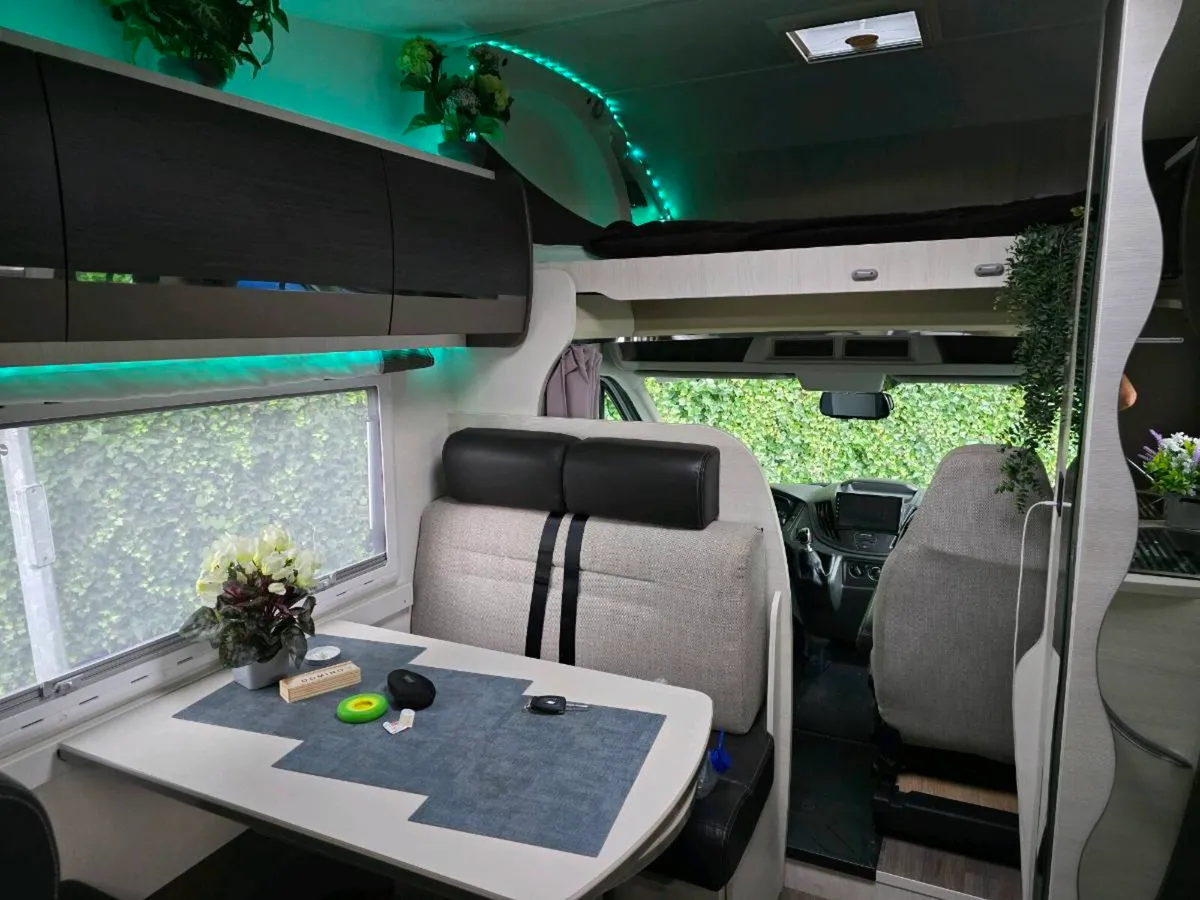 20182 CHAUSSON C646 6 Berth - Image 3
