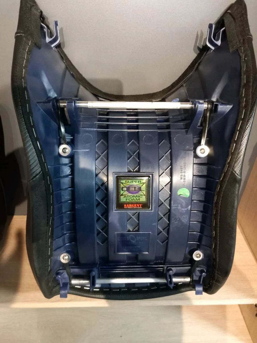 GS1200 04 to 12 Sargent seat new - Image 2