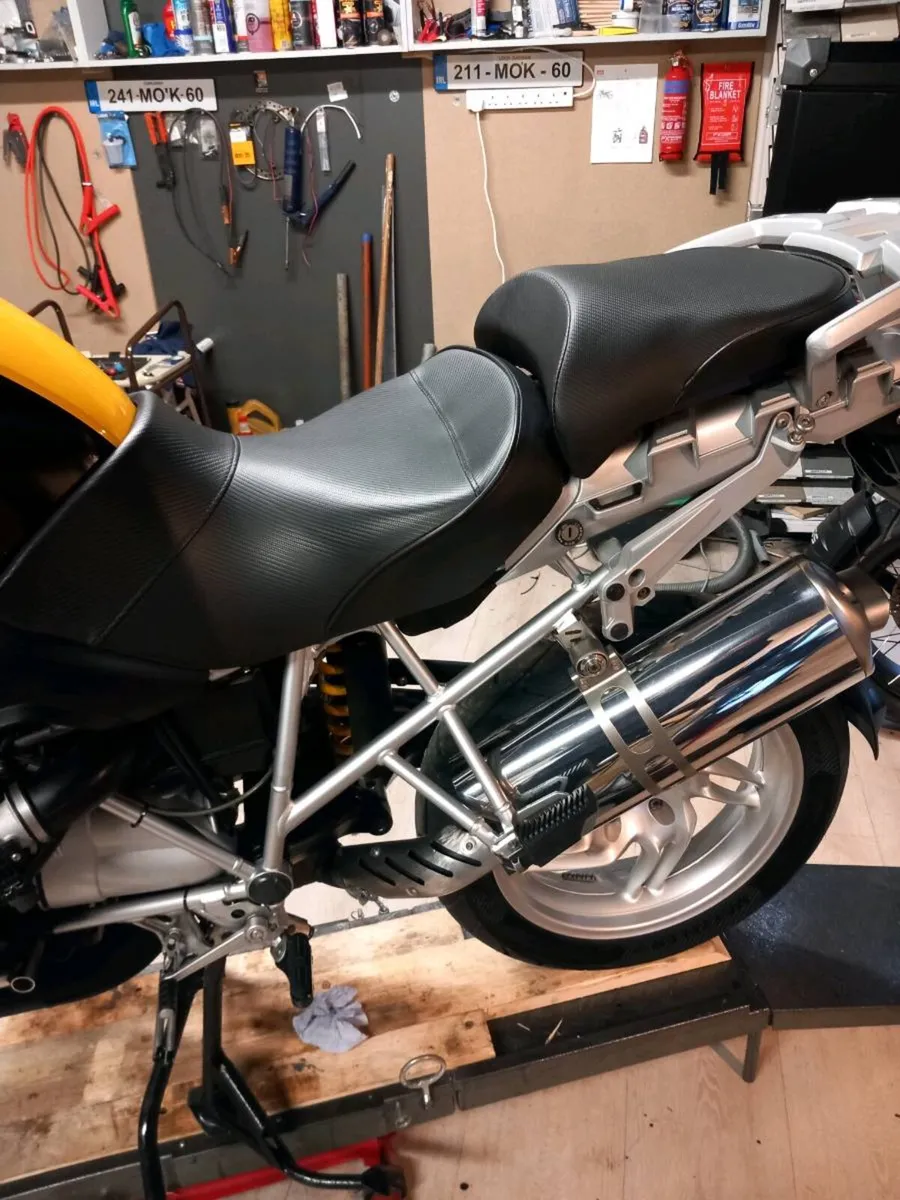 GS1200 04 to 12 Sargent seat new - Image 4