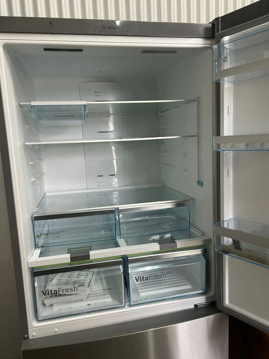 Large Fridge ( bosch) - Image 3
