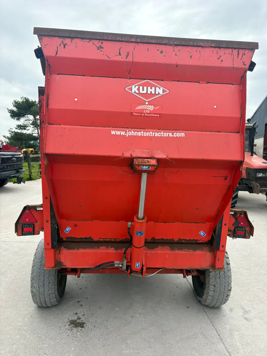 Kuhn straw chopper - Image 4