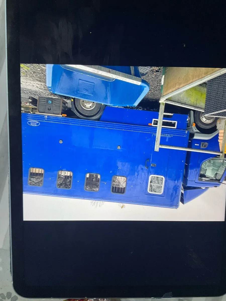 Horse lorry - Image 2
