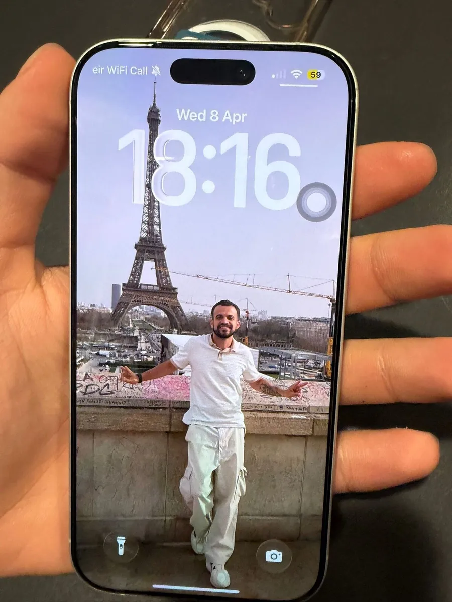 Iphone 17 White - Image 1