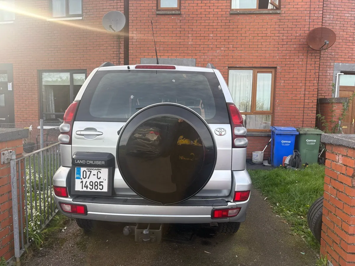 Toyota Landcruiser - Image 4