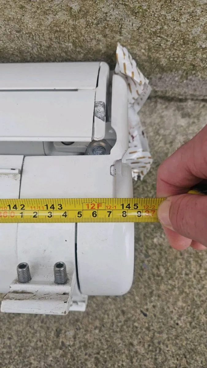 Shop awning - Image 3