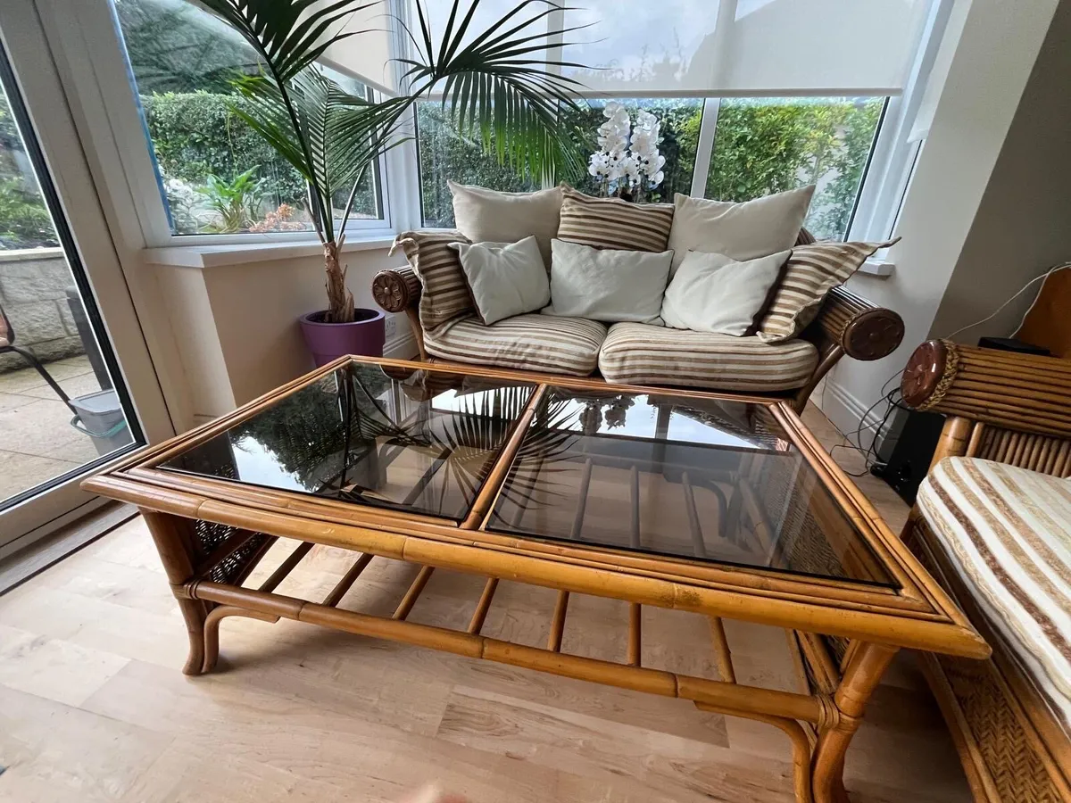 Sunroom sitting sweet - Image 1