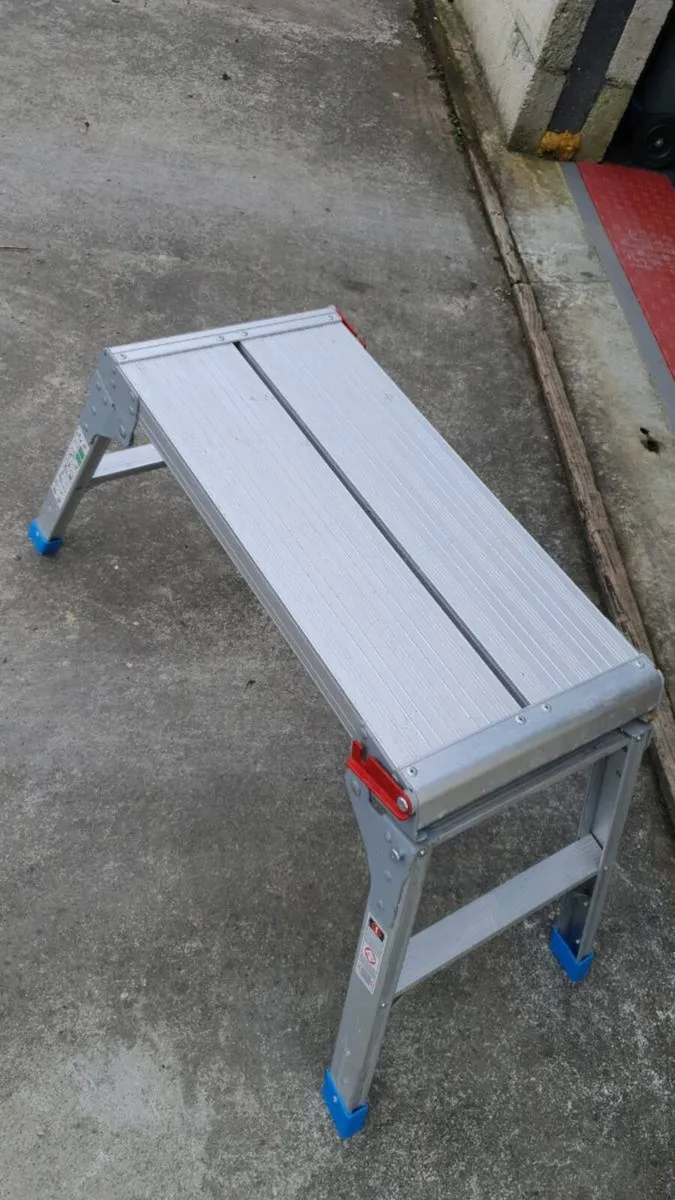 Mac allister step platform - Image 1