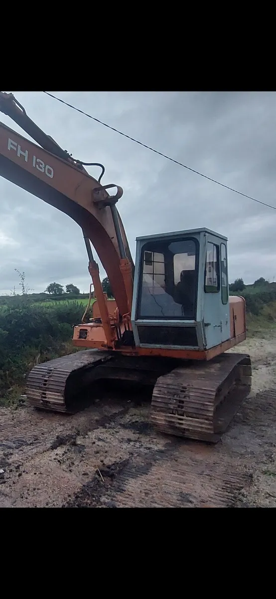 Hitachi FH 130 - Image 1