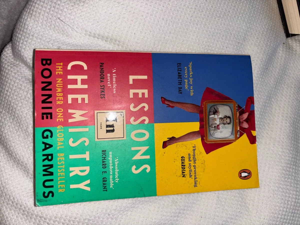 Lessons in Chemistry - Book