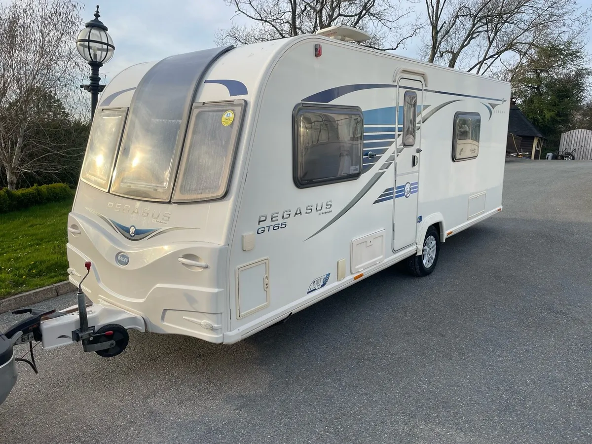 Bailey Pegasus fixed bed end washroom - Image 2