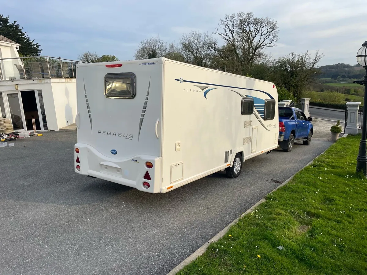 Bailey Pegasus fixed bed end washroom - Image 4