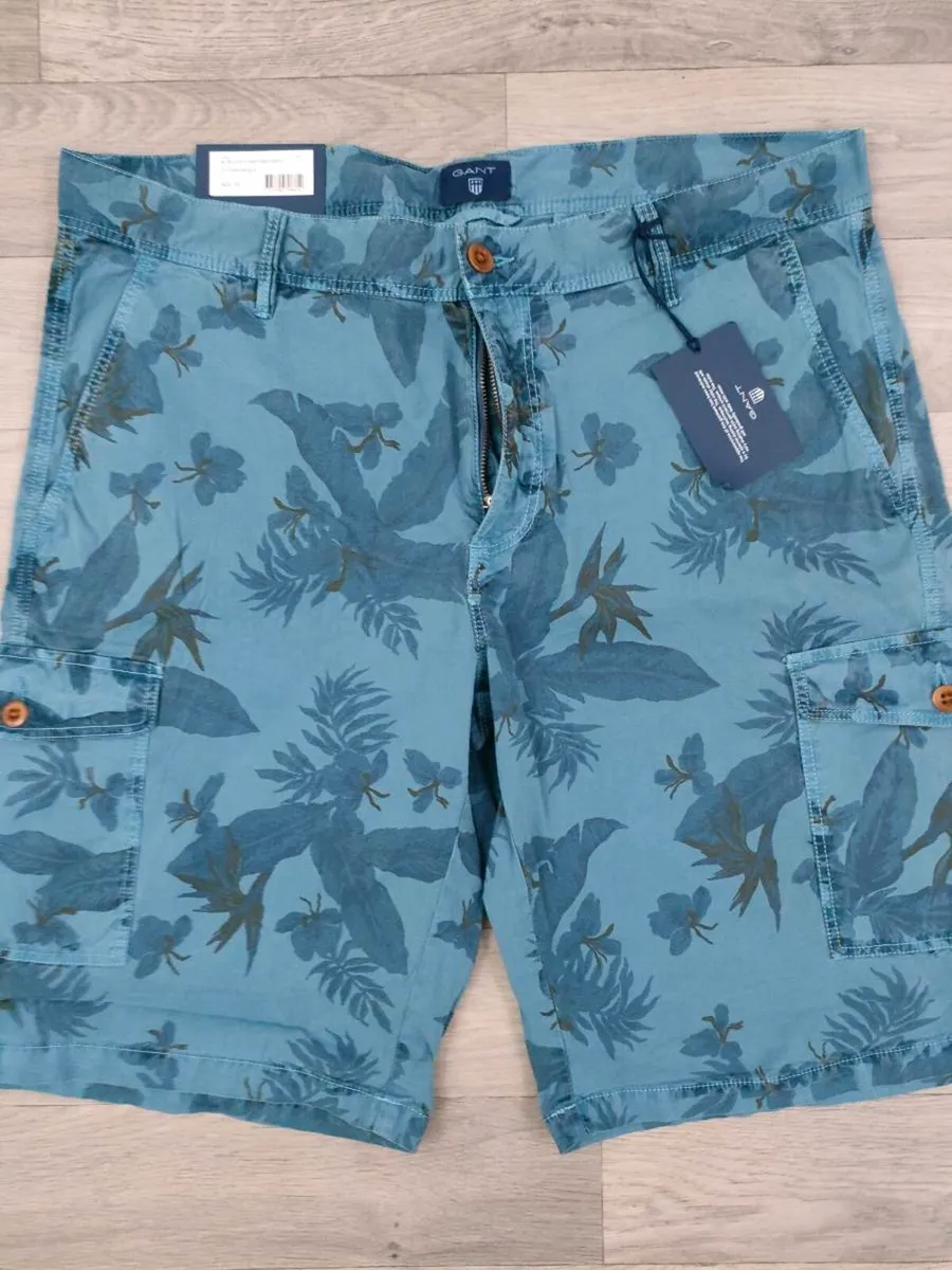 Gant Floral Patterned Cargo Shorts Mens W35 - Image 2