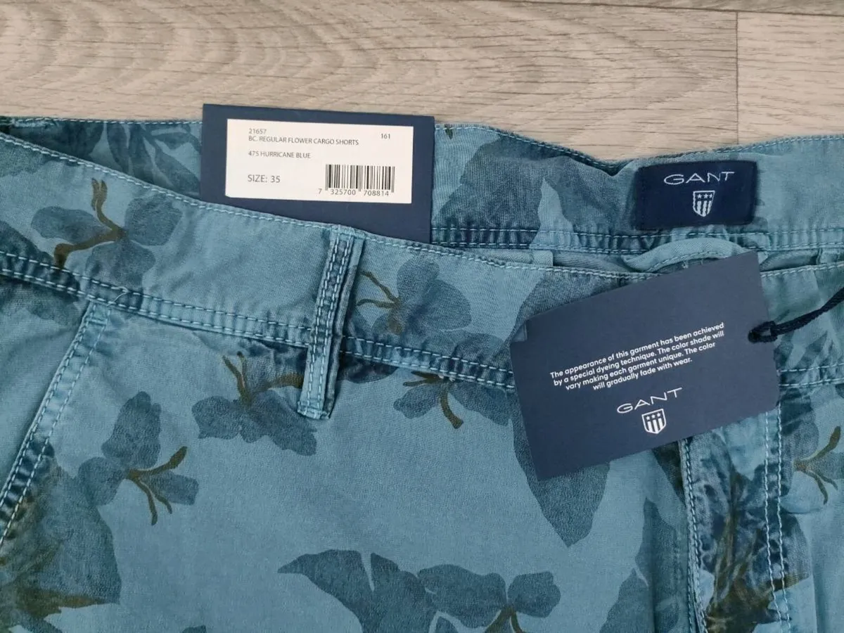Gant Floral Patterned Cargo Shorts Mens W35 - Image 3