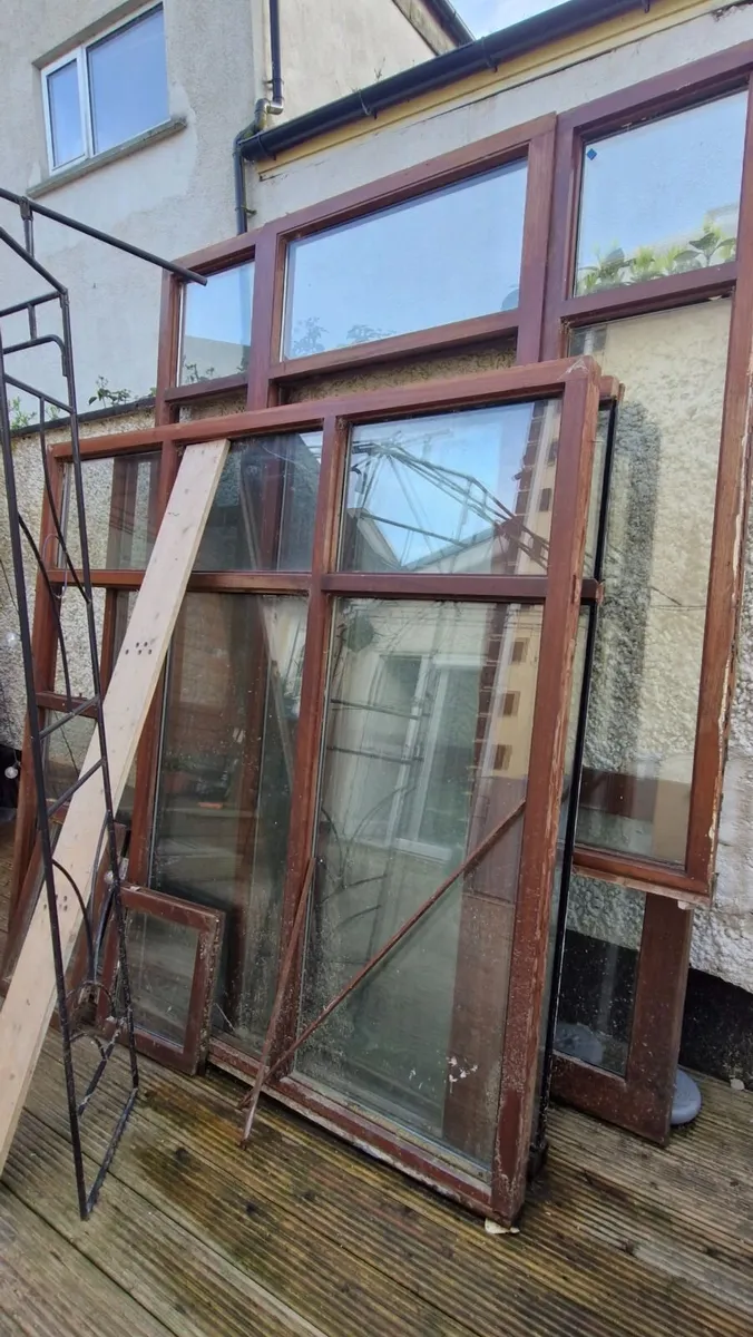 Lean to porch - Image 1