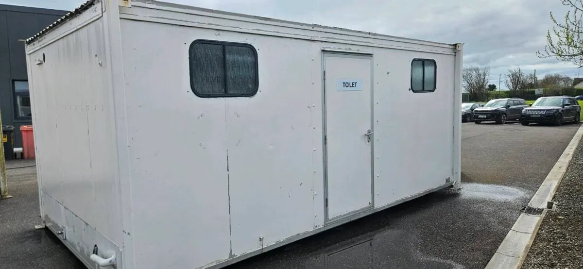 Toilet Block 20 x 10 - Image 2