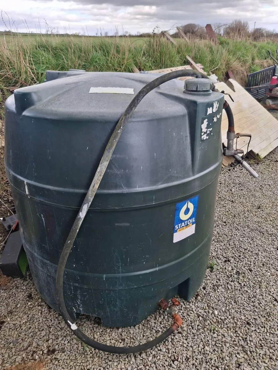 1200L Diesel/Oil Tank with Hose & Tap - Image 1