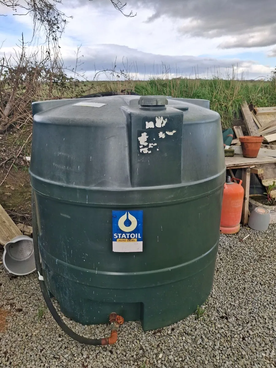 1200L Diesel/Oil Tank with Hose & Tap - Image 2