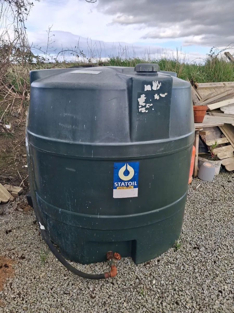 1200L Diesel/Oil Tank with Hose & Tap - Image 3