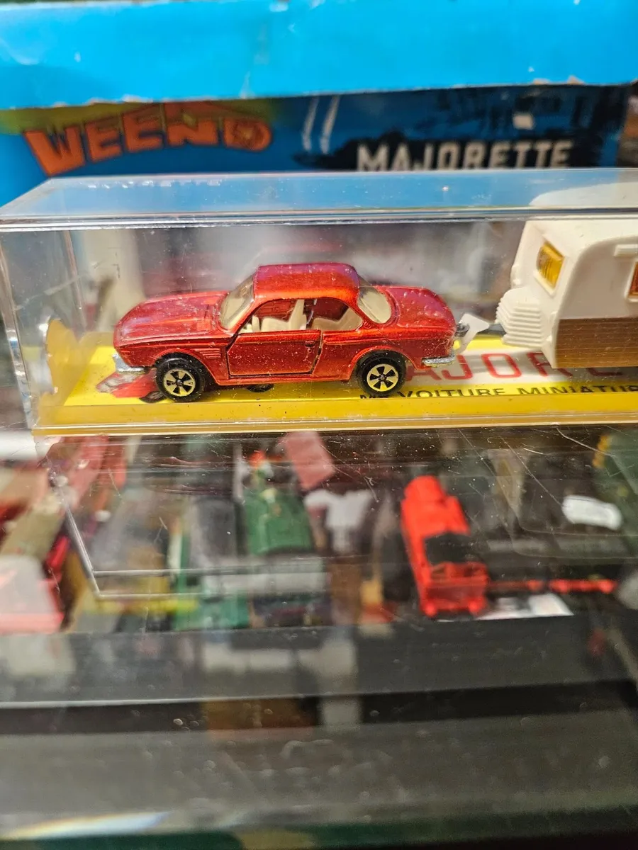 Corgi Majorette BMW and Caravan Set - Image 2