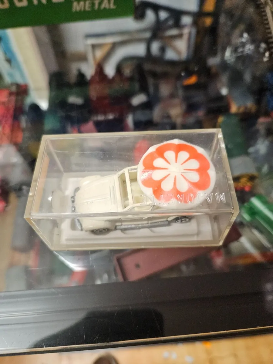 Corgi Majorette Citroën 2CV - Image 1