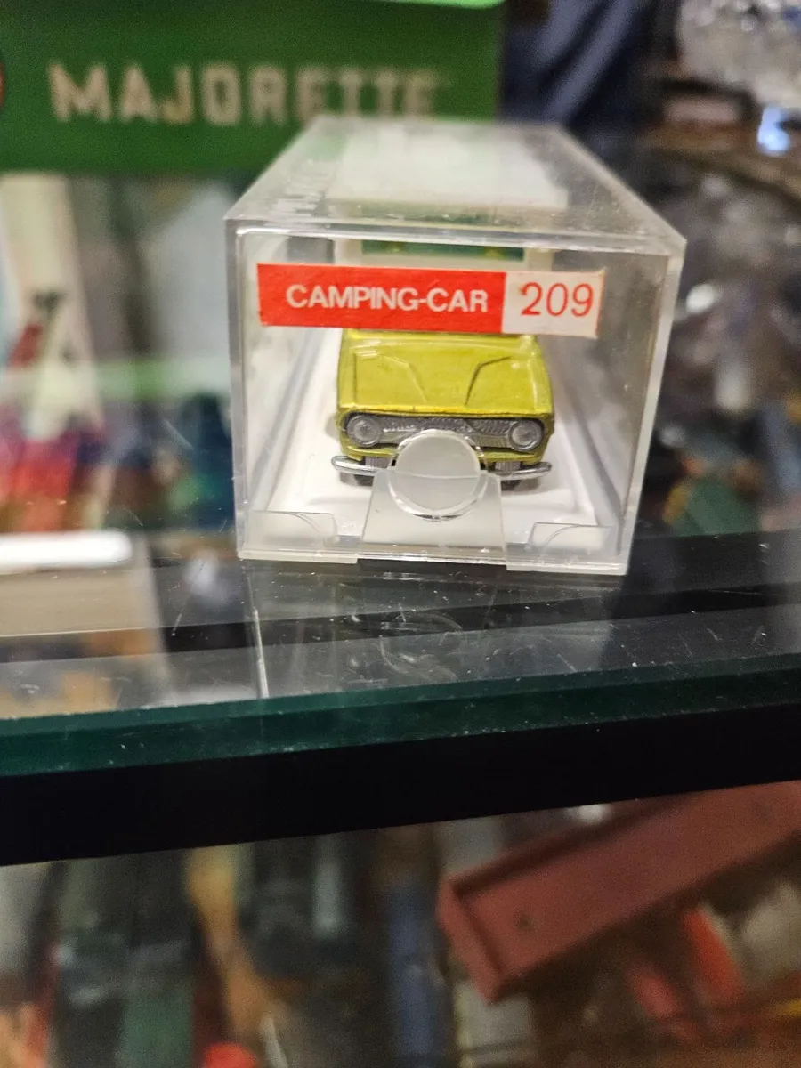 Corgi Majorette Camper Car - Image 2