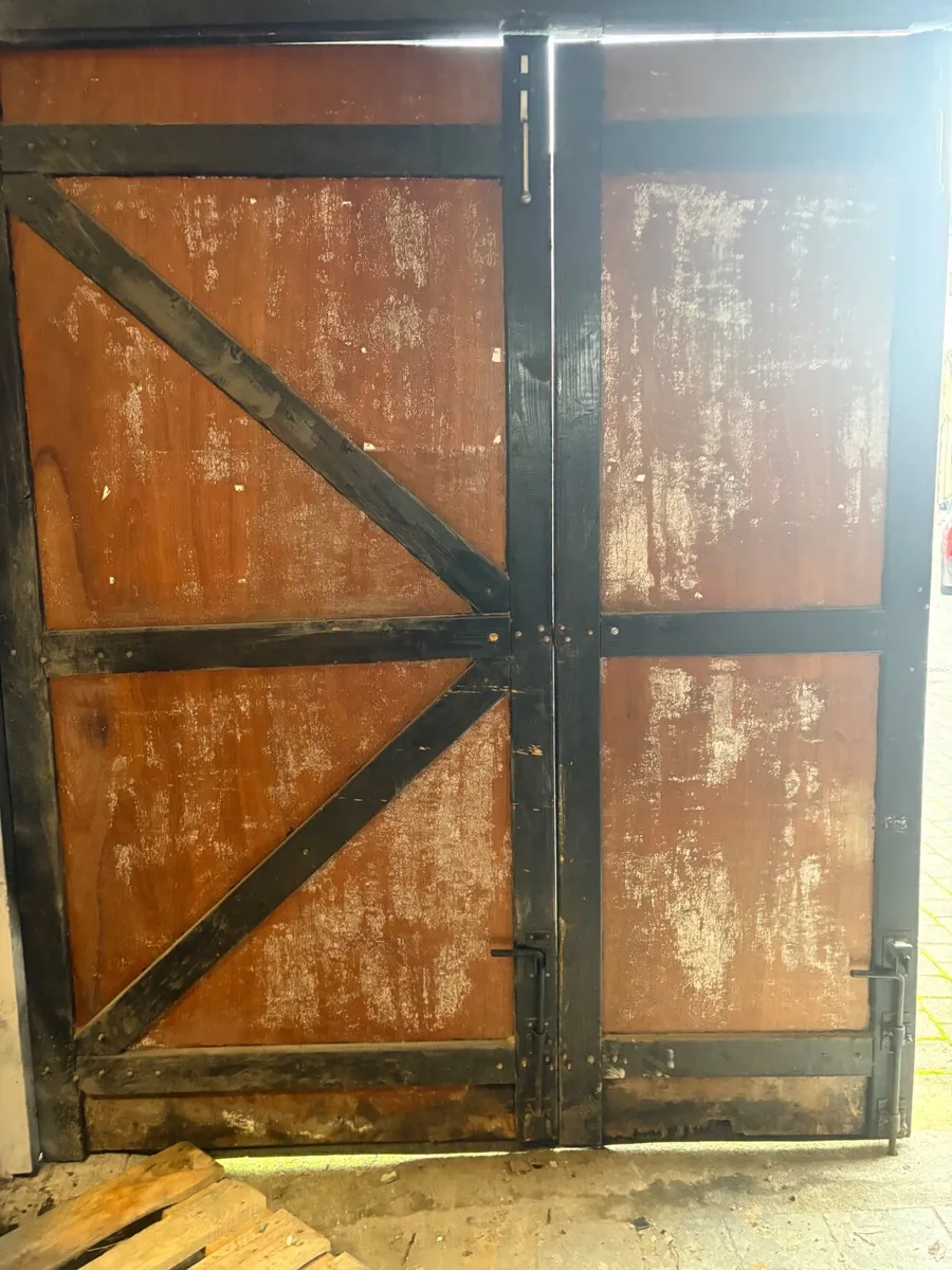 Shed Door - 3 Part Opening - Image 4