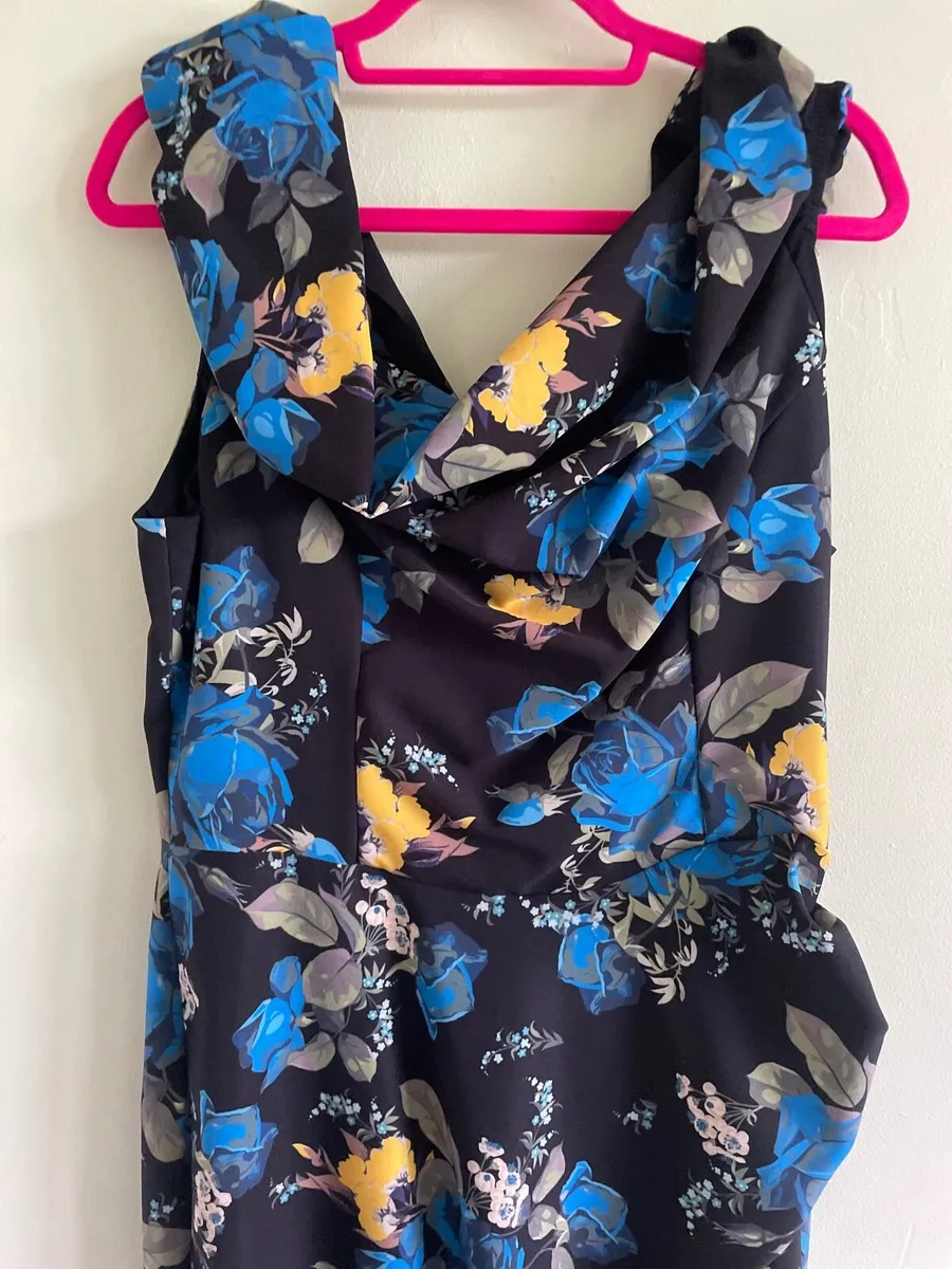 Womens dress - Image 1