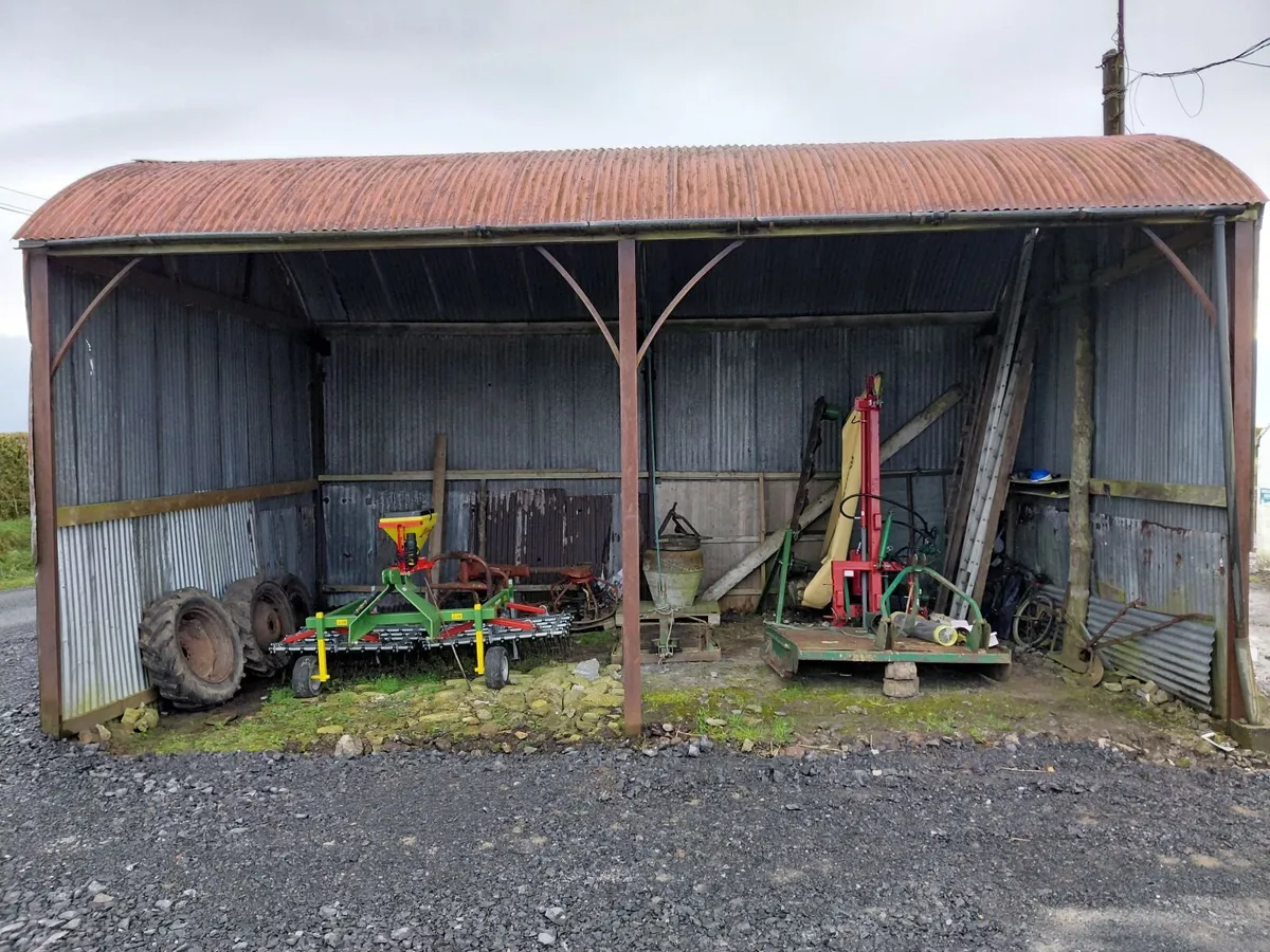 30 ft x 28 ft Hayshed w/ Lean-to - Image 3
