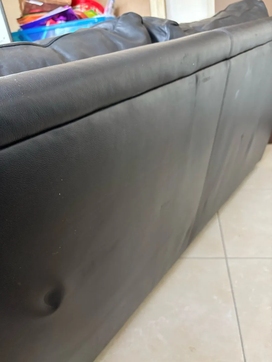 Black leather couch - Image 3