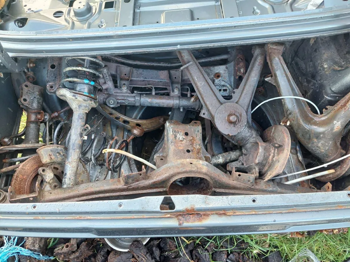 E30 325i sport shell - Image 1