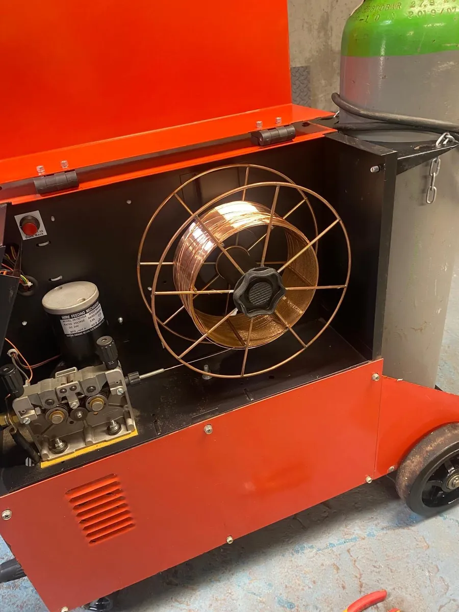 SWP 280 Amp mig welder - Image 2