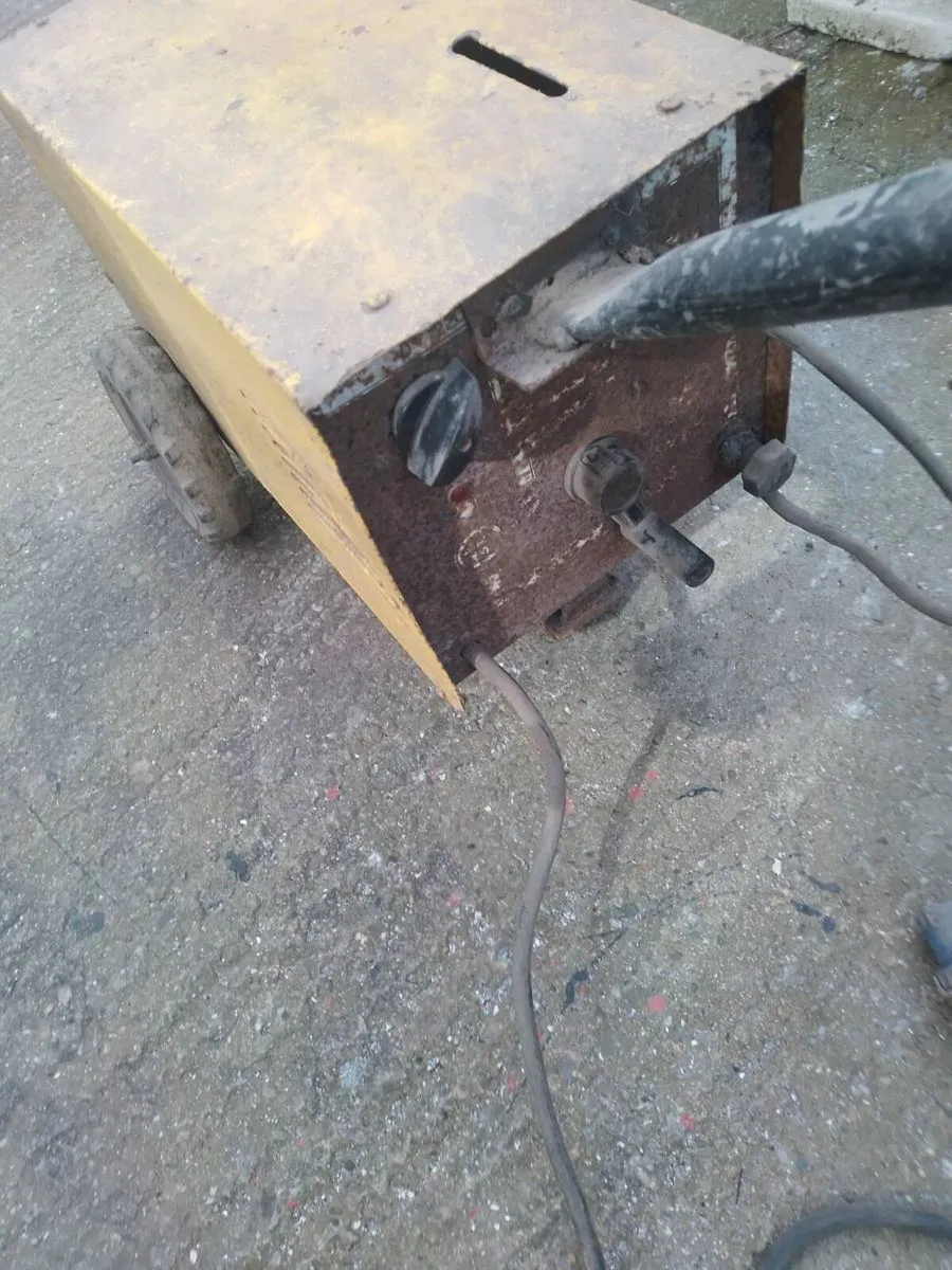 Welder - Image 2