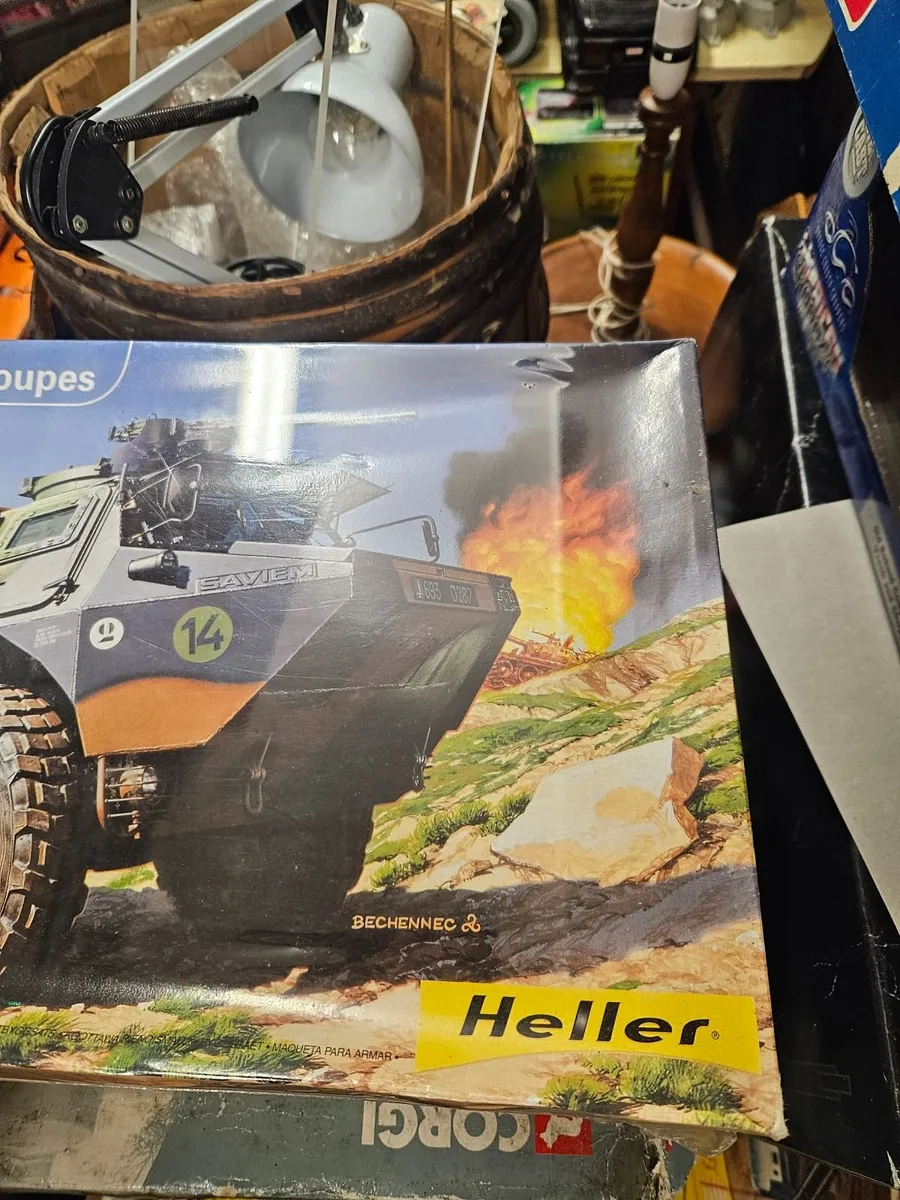 Airfix Heller French APC 1:35 Kit - Image 3