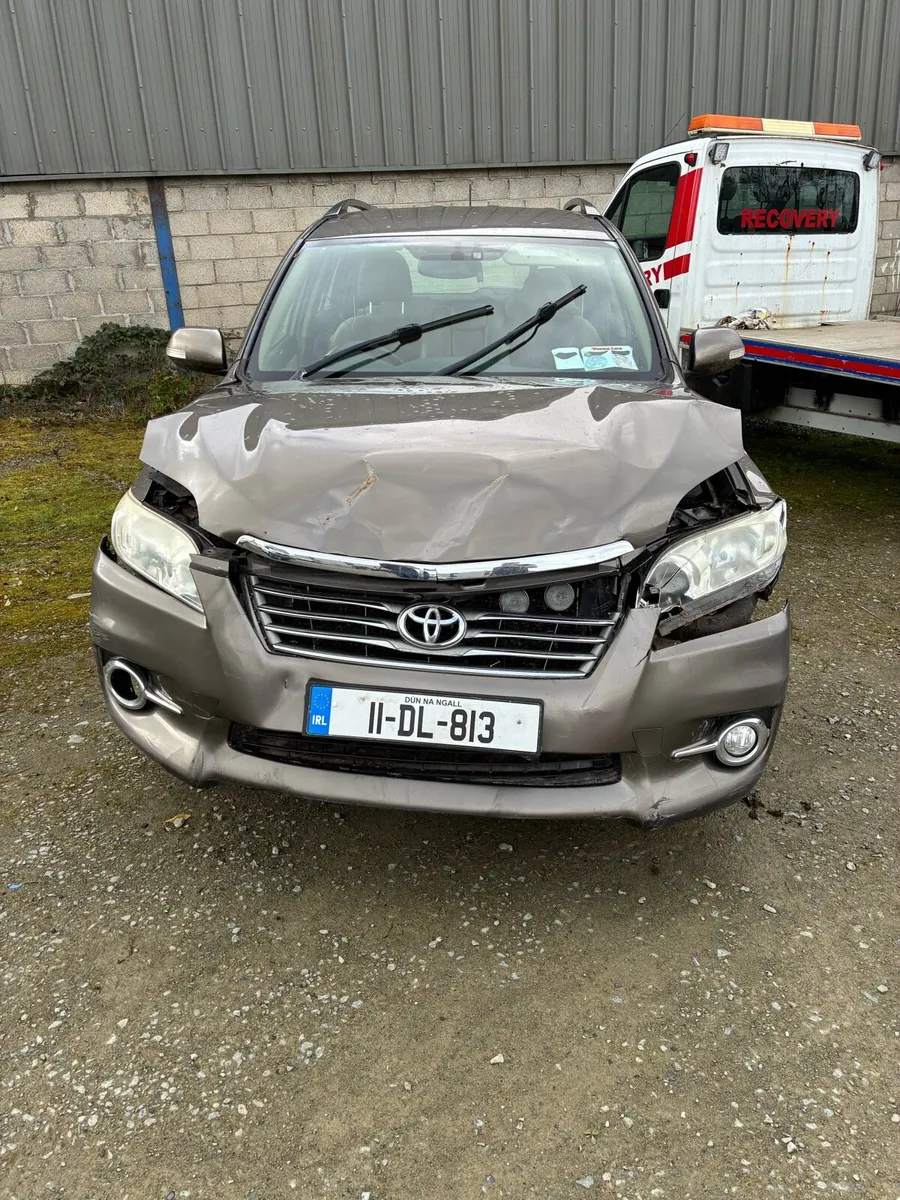 2011 Toyota rav-4 4x4 - Image 3