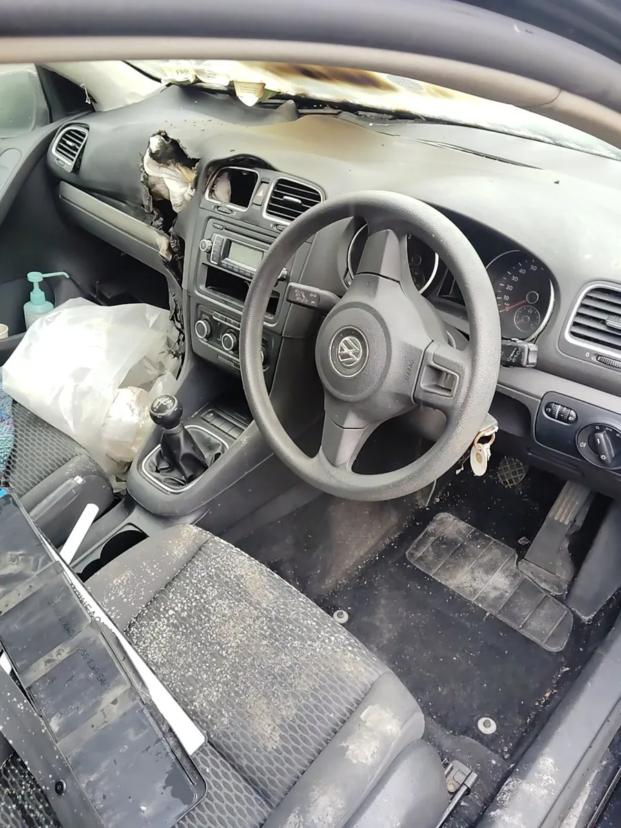 Breaking golf 1.6 TDI cay 2011 mk6 - Image 3