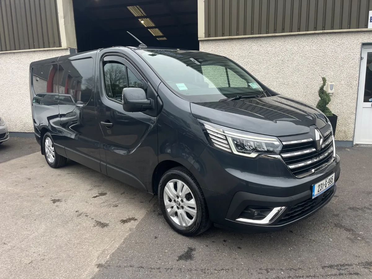 Renault Trafic 2023 - Image 2