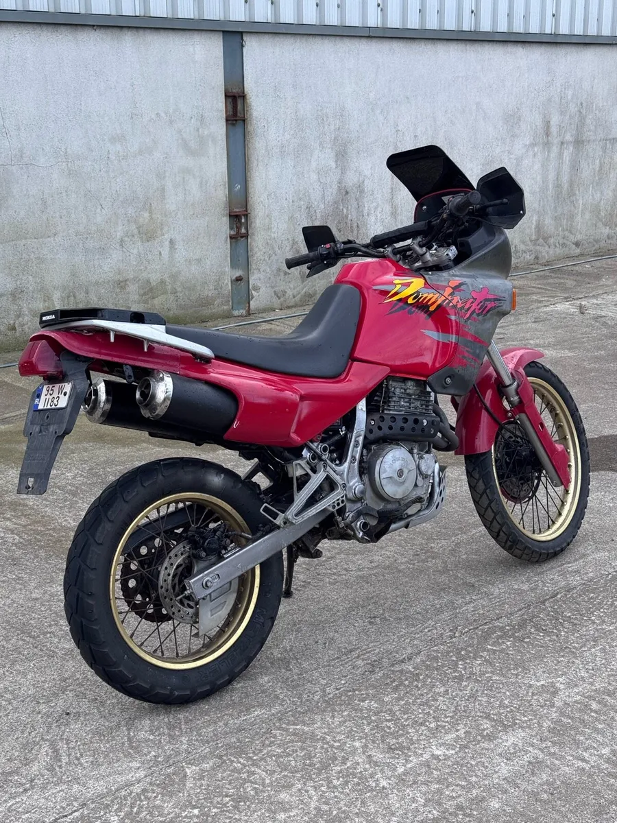 Honda Dominator 650 (NX650) - Image 1